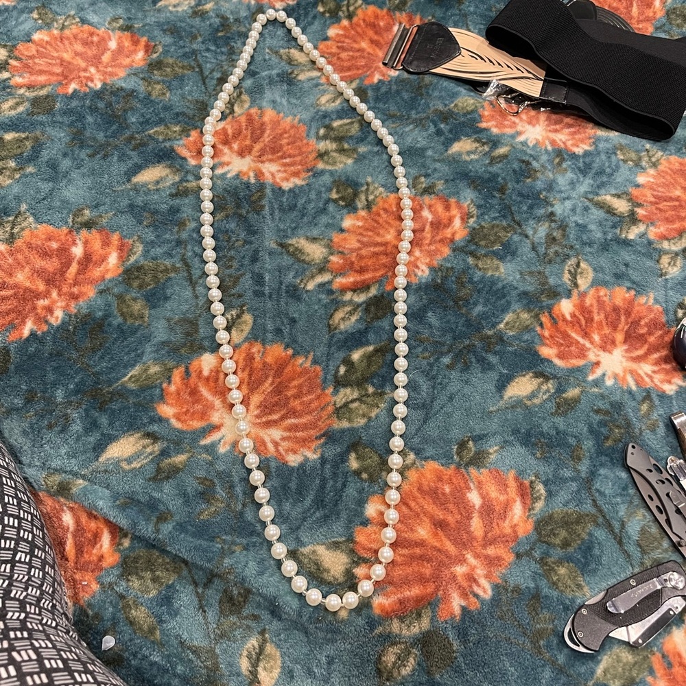 Costume jewelry beautiful pearls